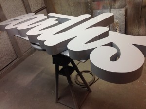 3 Dimensional Sign - Hearthstone Kitchen & Cellar - The Sign Depot
